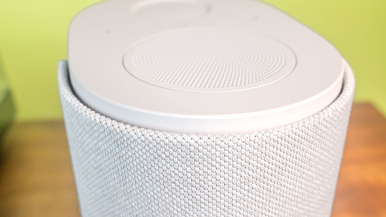 Bose Lifestyle Ultra Speaker top front