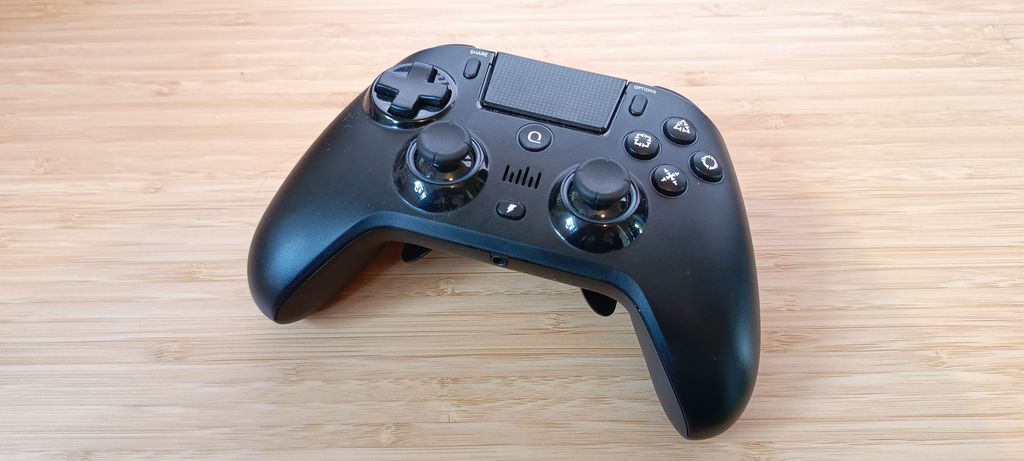 QRD Spark N5 review: gaming controller is affordable and stylish, but ...