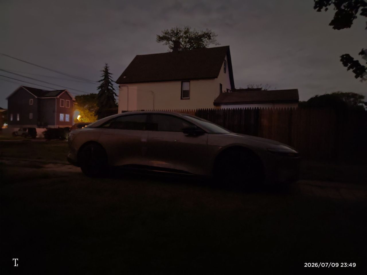 Trump Phone T1 camera sample.