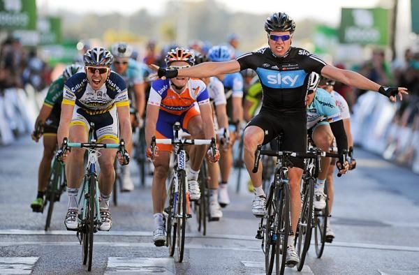 Edvald Boasson Hagen (Sky) wins his first race of 2012 at the Volta ao Algarve.