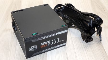 Cooler Master MWE Bronze V2 230V 650W
