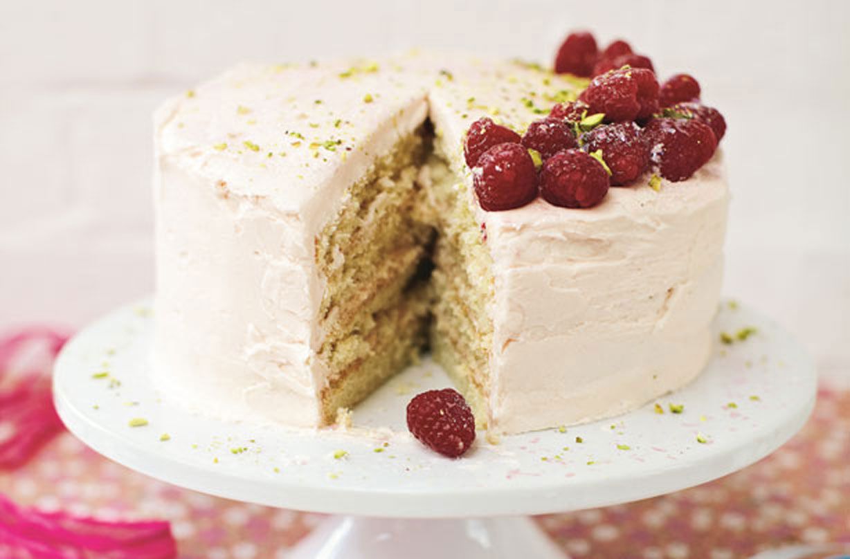 Stacie Stewart&#039;s raspberry, rose and vanilla cake