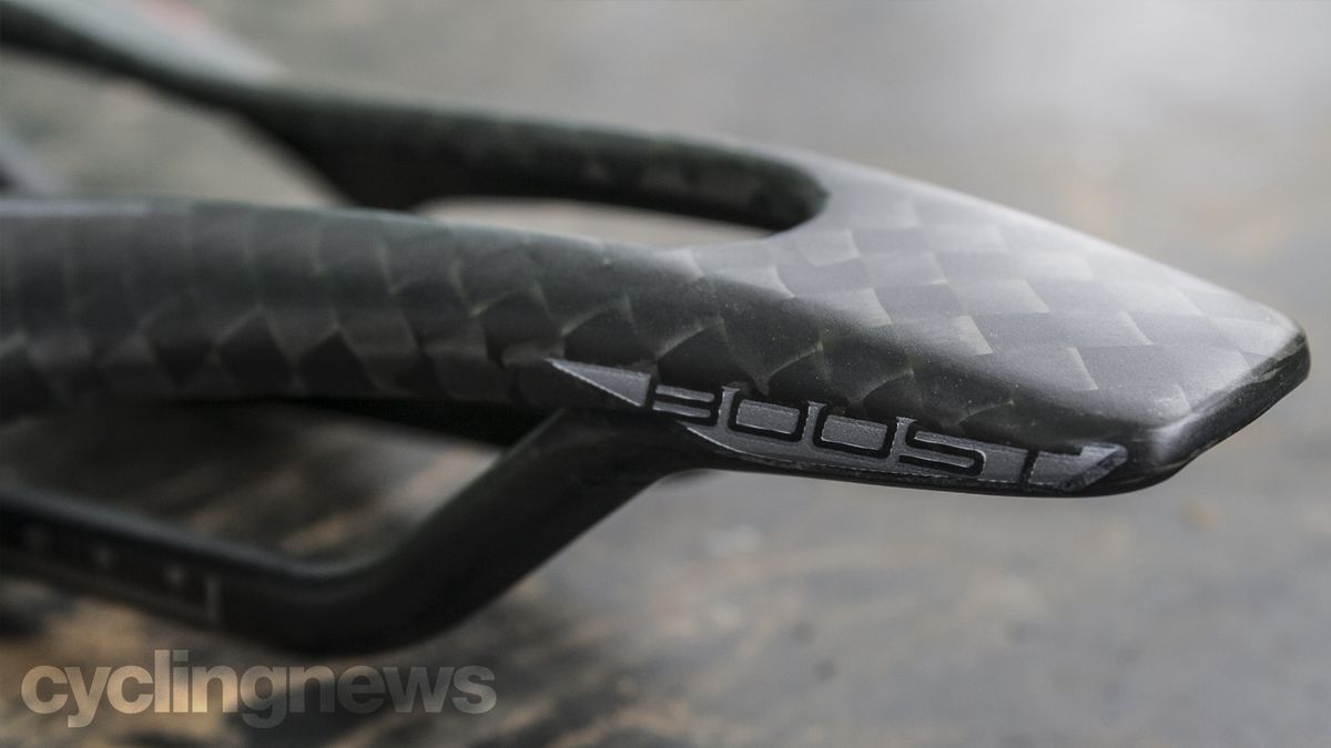 Selle Italia SP-01 Boost Tekno Superflow saddle