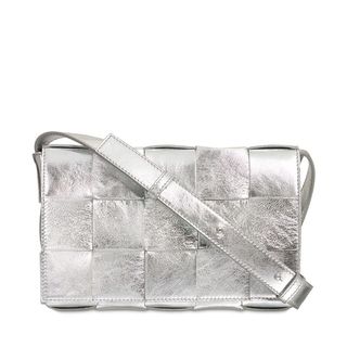 Medium Cassette Leather Crossbody Bag - Bottega Veneta - Women | Luisaviaroma