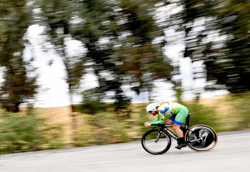 Mark Cavendish (Etixx-Quick Step) retains his green jersey after the time trial