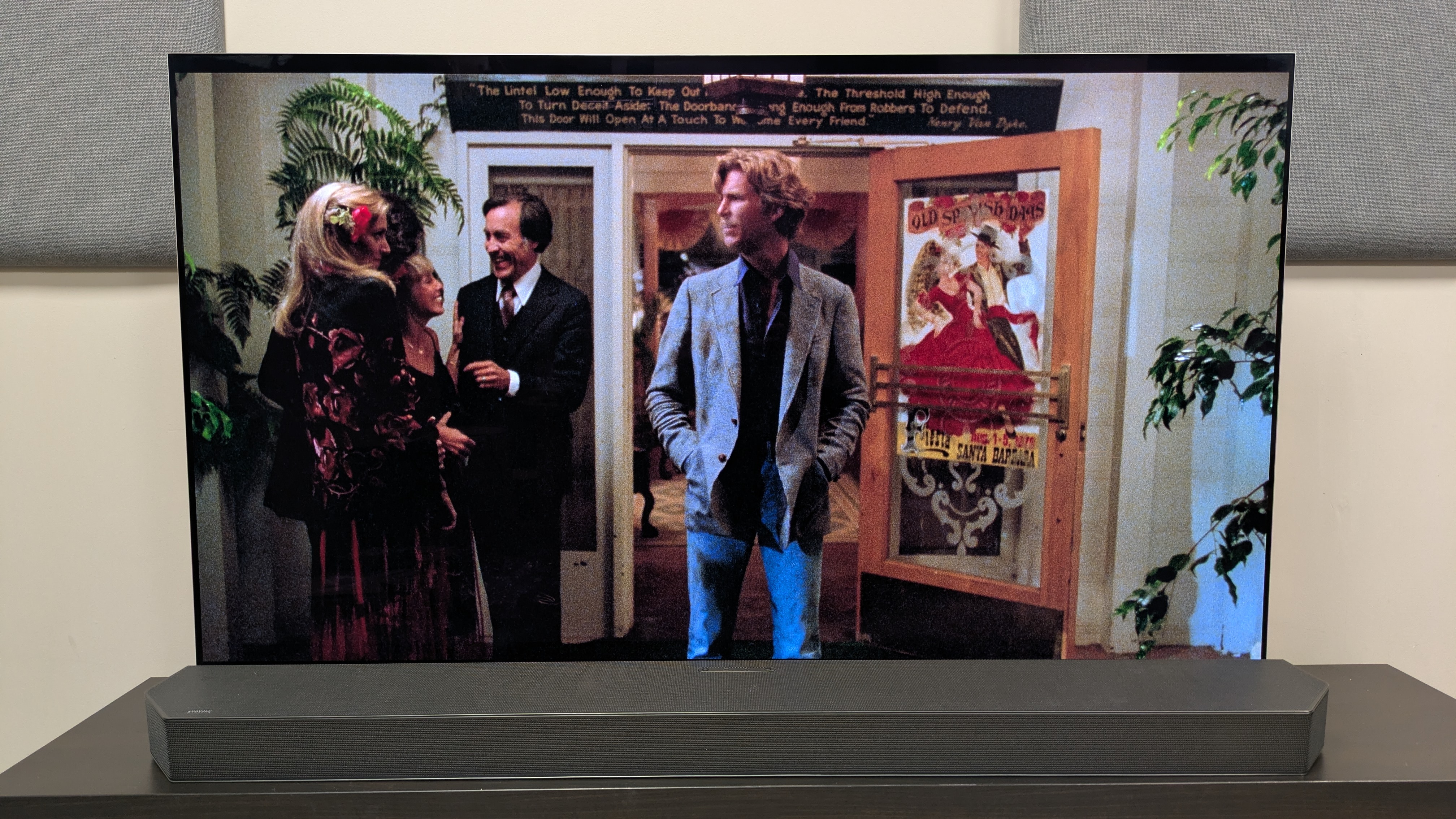 Cutter's Way 4K Blu-ray on LG G5 OLED showing Bone stood outside a hotel 