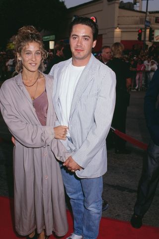 best red carpet looks of the 80s - sarah jessica parker and robert downey jnr