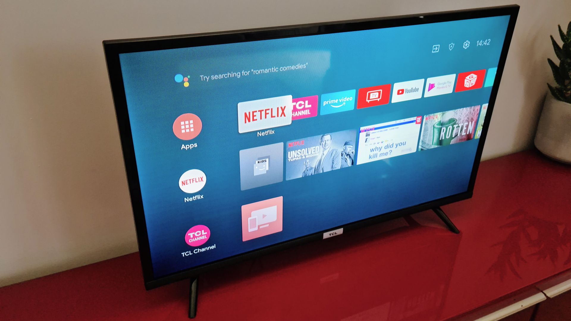 TCL 32ES568 review a cheerfully cheap small TV T3