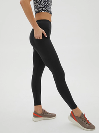 Go Move High Waisted Gym Leggings in Black - £27.50 | Marks and Spencer
