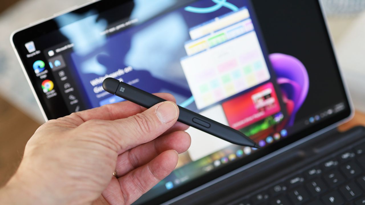 Microsoft Surface Pro Gen 12 13-inch Intel Core Ultra 5 Series 3