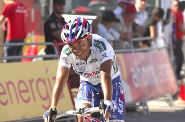 Joaquin Rodriguez (Katusha) attacked and dropped Nibali, regaining the Vuelta lead.
