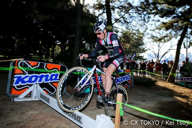 Jeremy Powers hops the barriers in Tokyo
