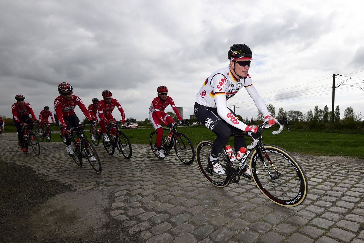 Andre Greipel checks out the route with his Lotto Soudal team
