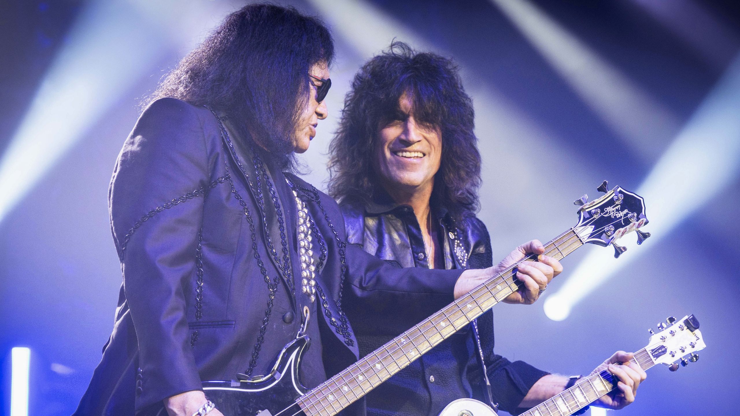 “It’s the exact same model Paul McCartney played on Yesterday during the Beatles’ ’65 Ed Sullivan TV appearance. I’ll always treasure that guitar more than anything”: The heavy metal star whose most prized guitar is an acoustic