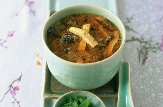 Vegetarian hot and sour soup