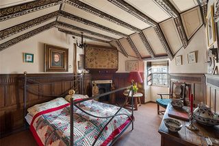 Earshall castle bedroom