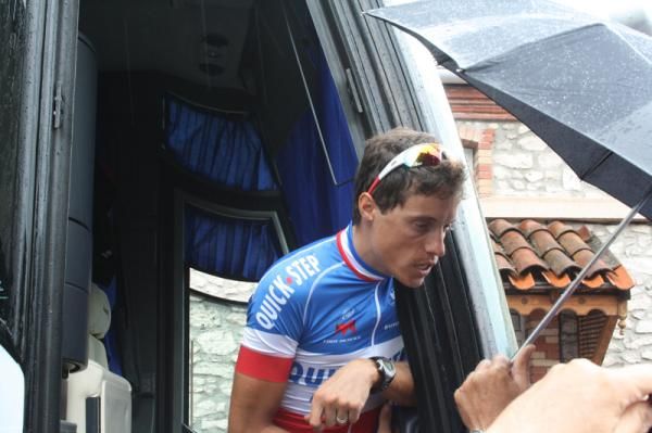 Chavanel steps out from the QuickStep bus