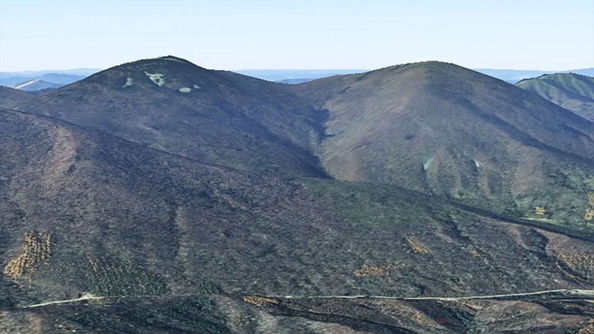 Descubierto el primer cráter de impacto en la cima de una montaña del mundo en el noreste de China