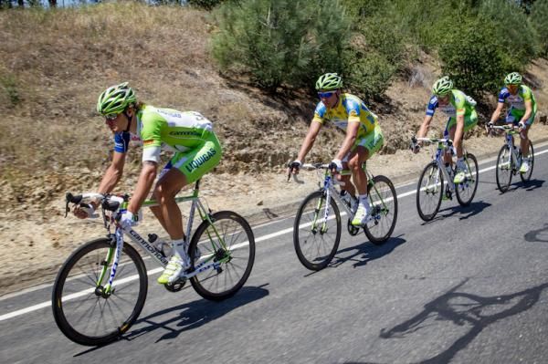 Chris Horner (Radioshack-Nissan) descends off the first KOM.