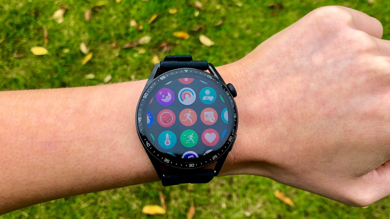 Huawei Watch GT 3 on tester&#039;s wrist outdoors