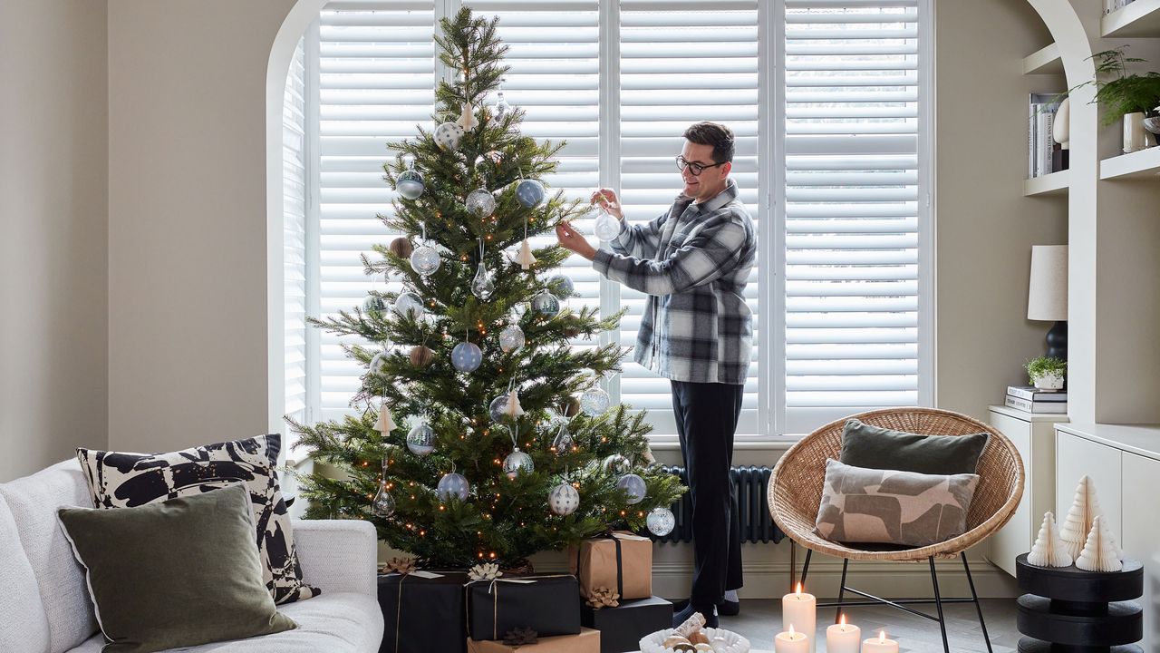 Designer Justin Coakley&#039;s neutrally decorated home stylishly dressed for Christmas