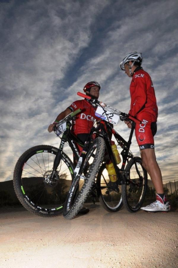 Max Knox and Thomas Zahnd at the start of stage 1.