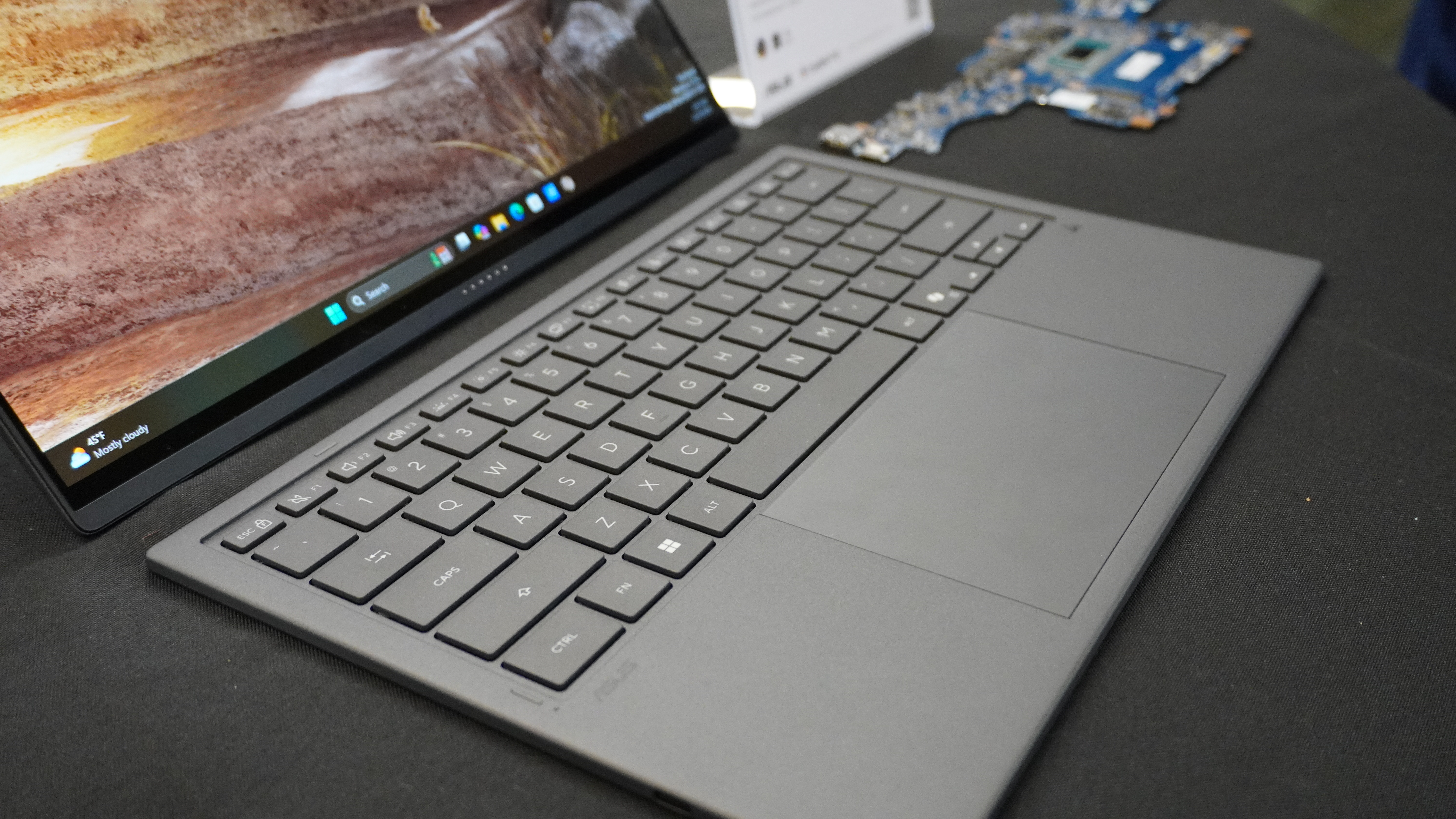 Asus Zenbook Duo (2026)