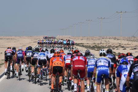 The Tour of Qatar echelons