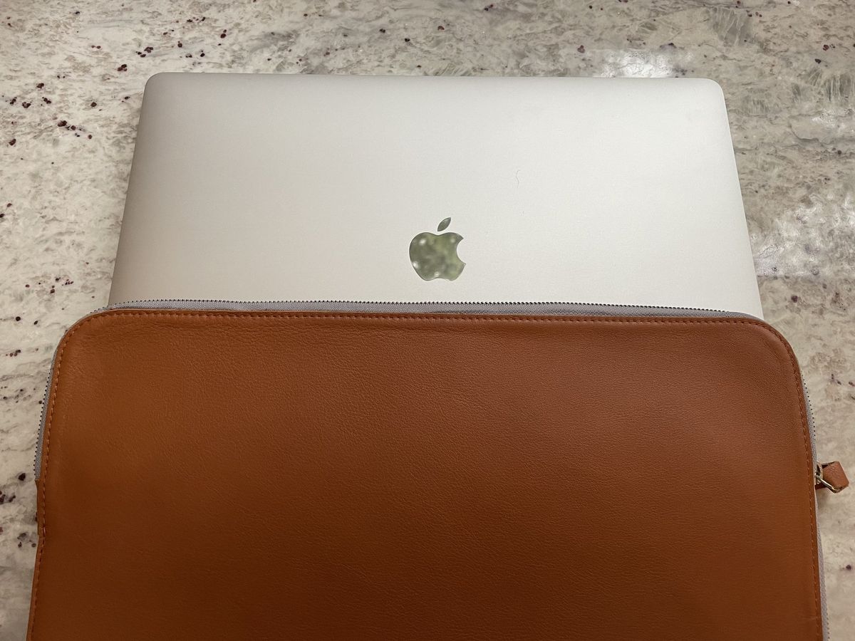 Harber London Slim Leather Folio Laptop Case Lifestyle