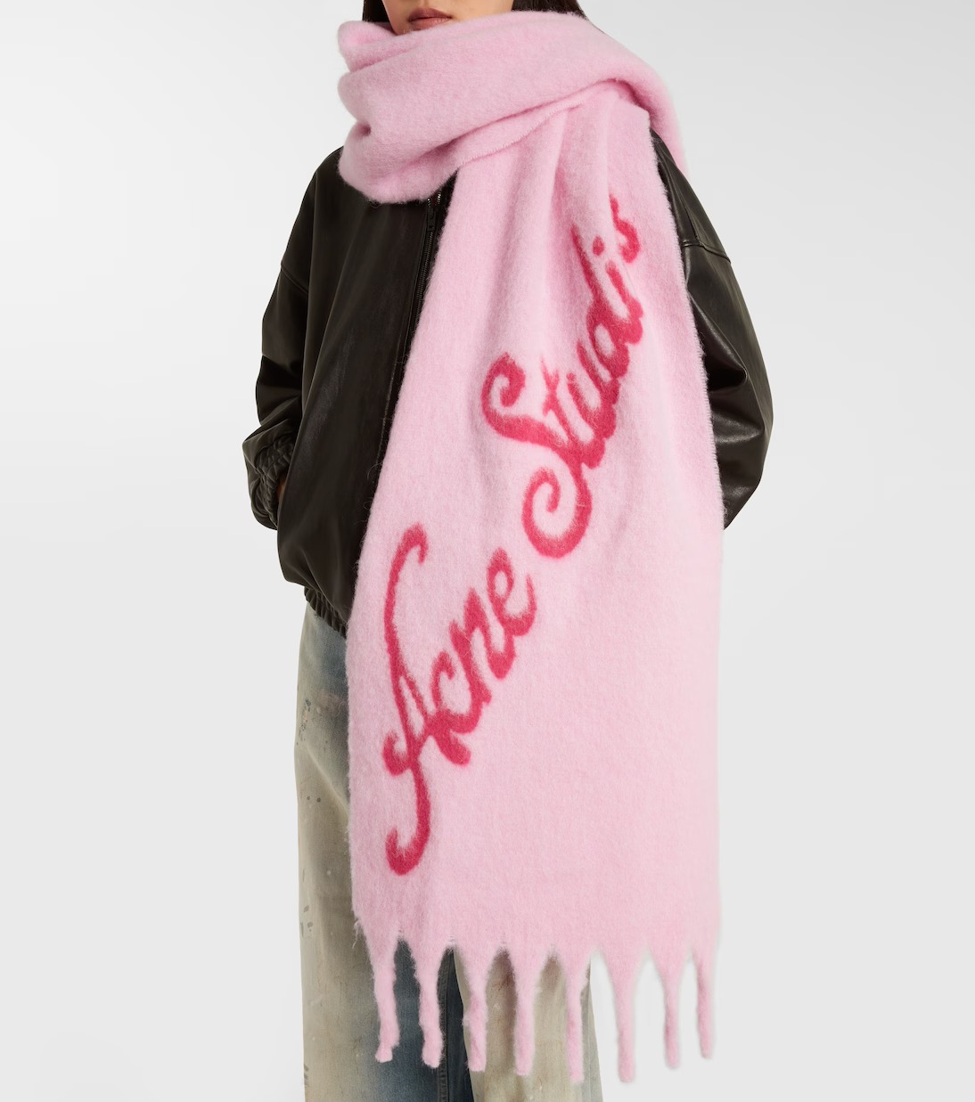 Acne Studios, Logo alpaca-blend fil coup&amp;eacute; scarf