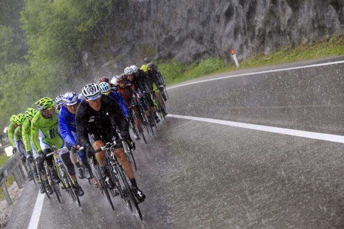 Omega Pharma-QuickStep and Cannondale lead the chase of the five-man break