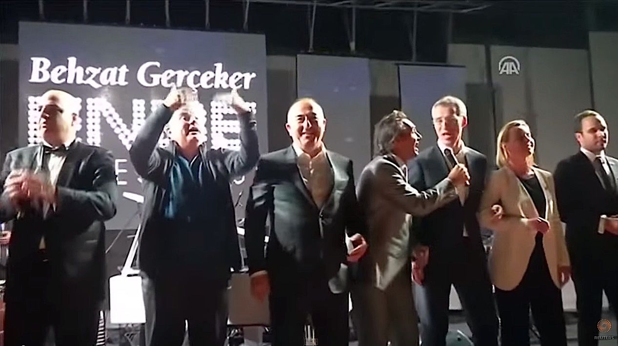 NATO foreign ministers sing &amp;quot;We Are the World&amp;quot; at a summit in Turkey