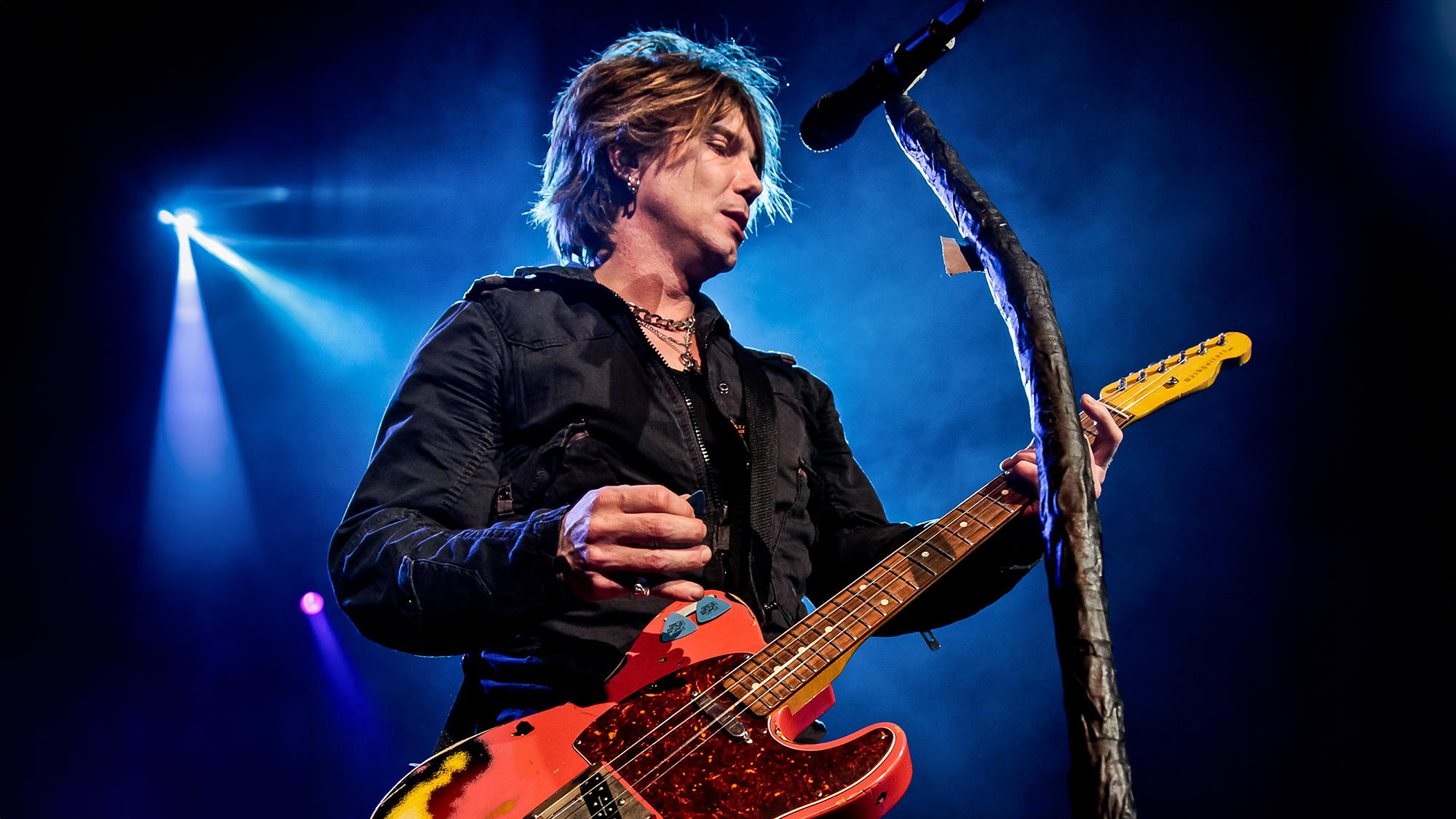  John Rzeznik of Goo Goo Dolls performs on stage at Brixton Academy on November 13, 2010 in London, England. 