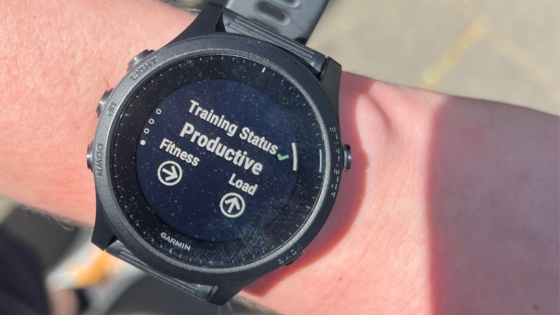 Grace Walsh wearing the Garmin Forerunner 925 with 'Productive' Training Status