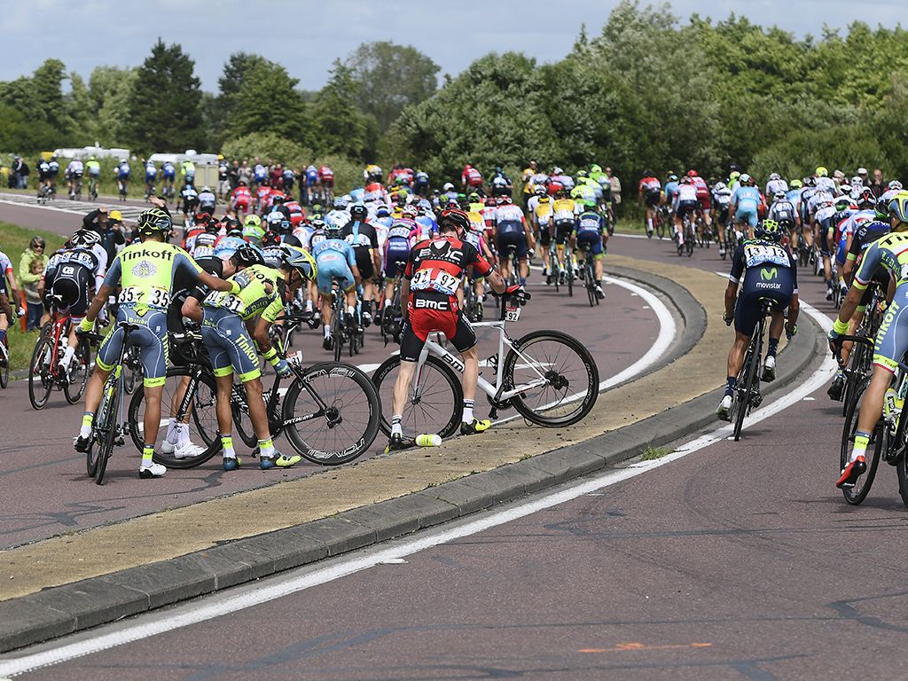 The theme for Contador's 2016 Tour is set as he crashes on the opening stage