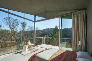 Mork-Ulnes Architects concrete house bedroom