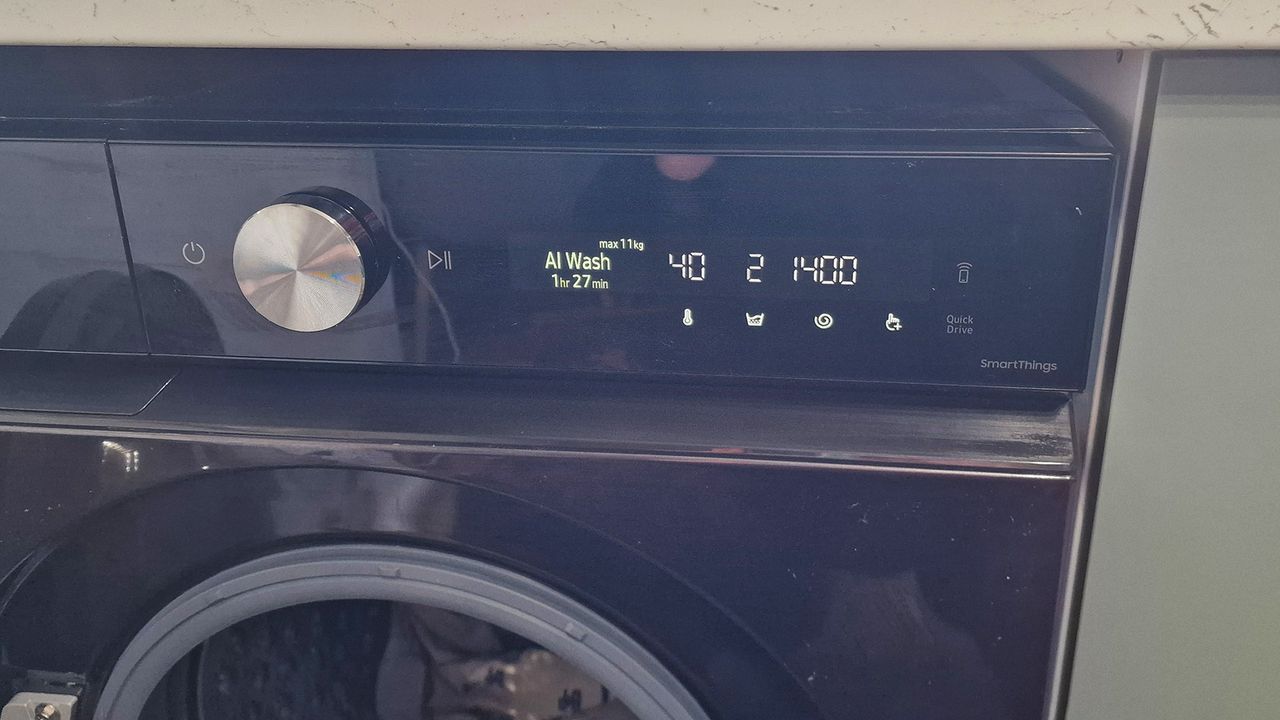 Samsung series 8 AI wash
