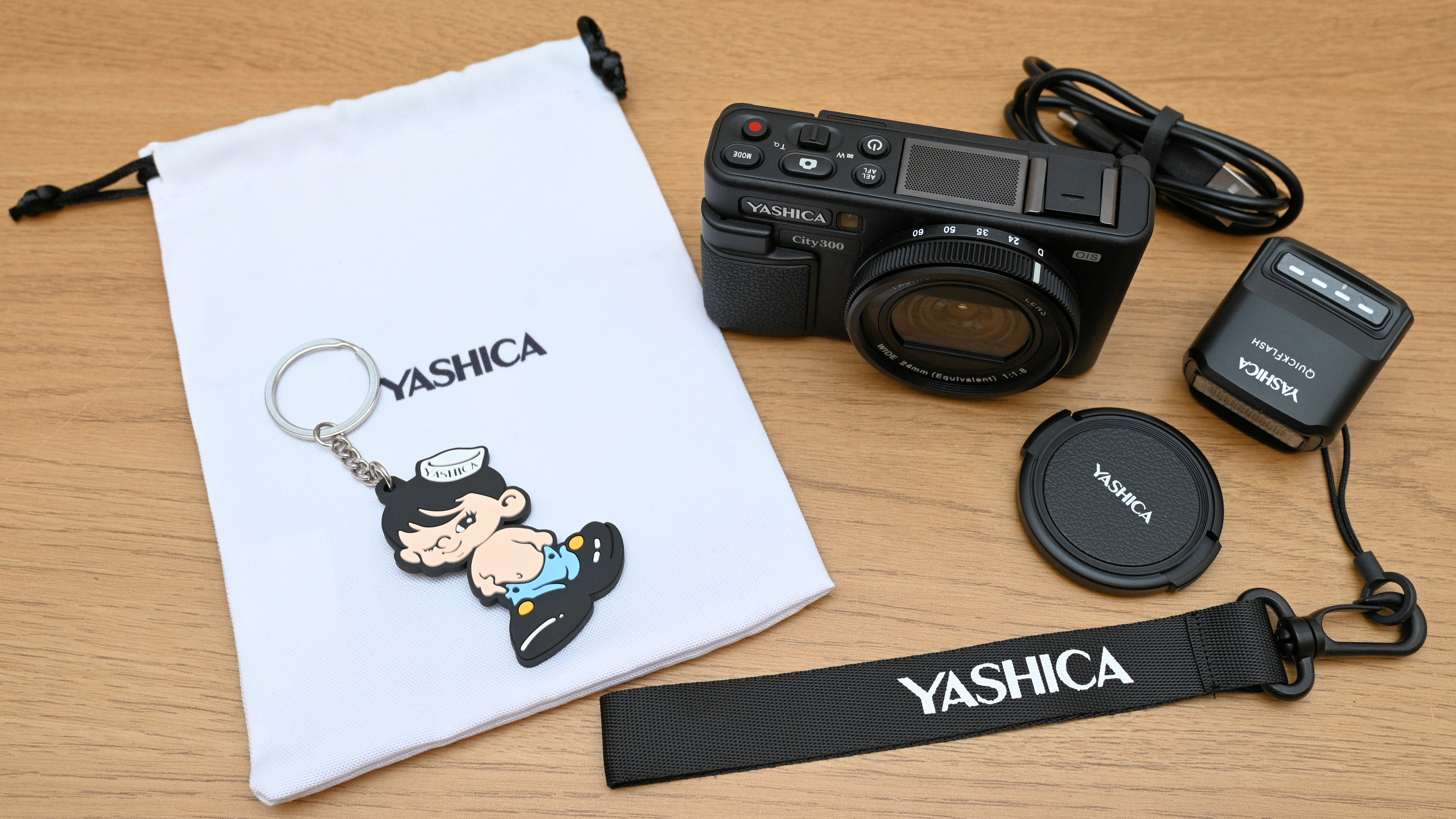 Yashica City 300 product shot