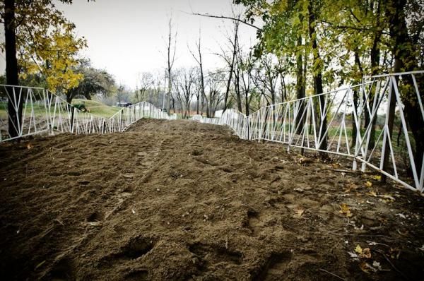 Deep sand on rolling terrain will test the USGP 'crossers.