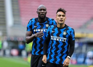 Romelu Lukaku and Lautaro Martinez playing for Inter, 2021