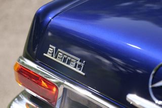 Mercedes-Benz SL W113 ‘Pagoda’ by Everrati rear logo
