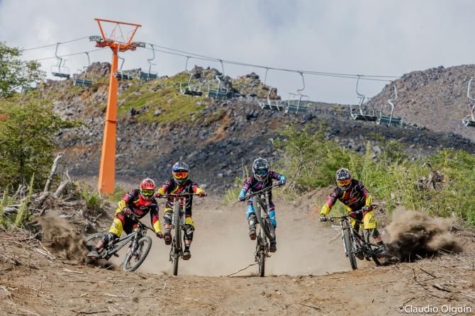 The Hutchinson UR Team on a group ride in Chile