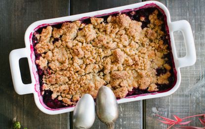 James Martin's apple and blackberry crumble