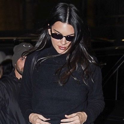 Kendall Jenner arrived at Milan Fashion Week wearing the high-vamp flats trend