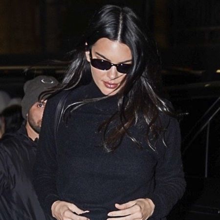 Kendall Jenner arrived at Milan Fashion Week wearing the high-vamp flats trend