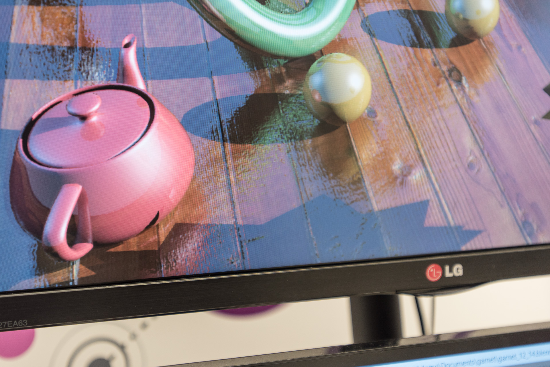 The system struggled with this more complicated demo. Notice the reflections in the tabletop.