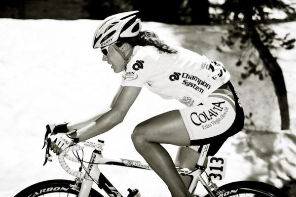 Rushlee Buchanan (Colavita-Forno d'Asolo) on her own with 3K to go.