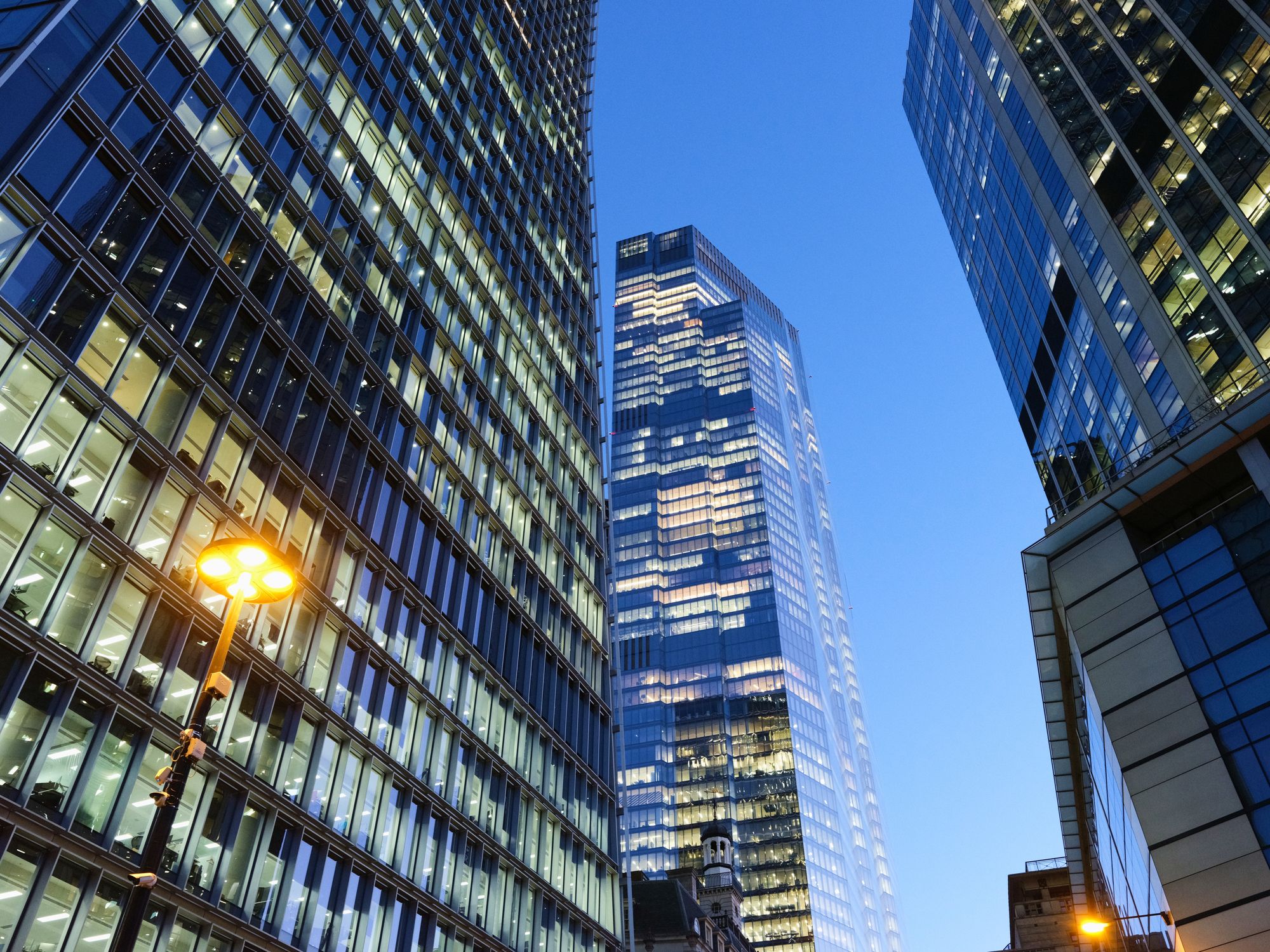 UK dividends rose in final quarter of 2025, but share buybacks ate into investor payouts