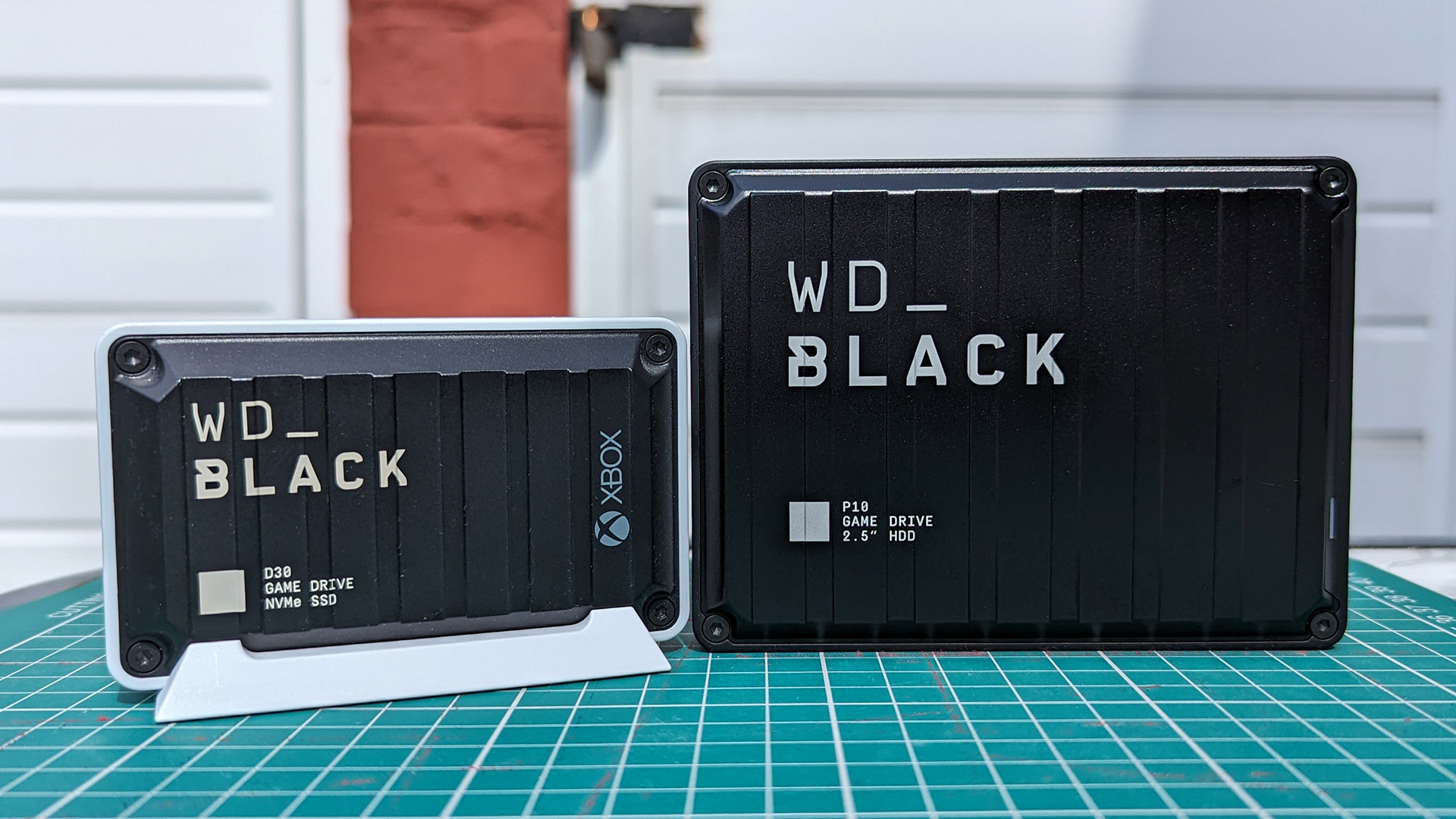 WD_BLACK P10 Game Drive with WD_BLACK D30