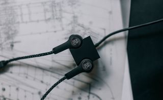 The earpieces and docking station form a harmonious chunk of soft velvety metal once everything’s been magnetically clipped together to charge